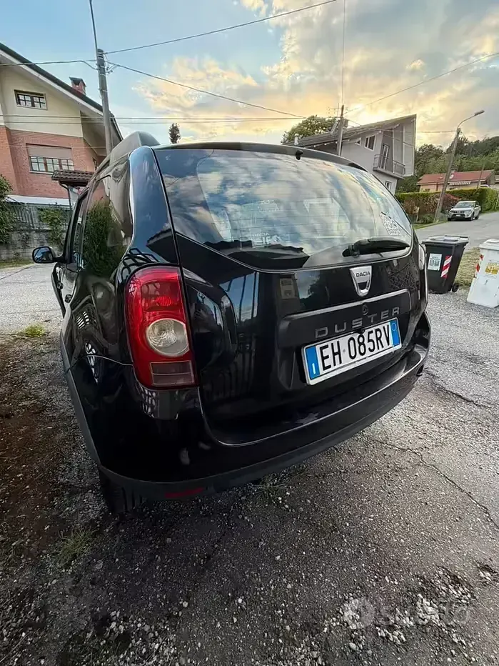 Usata Dacia Duster 105 CV (77 kW) 2011 Nero SUV