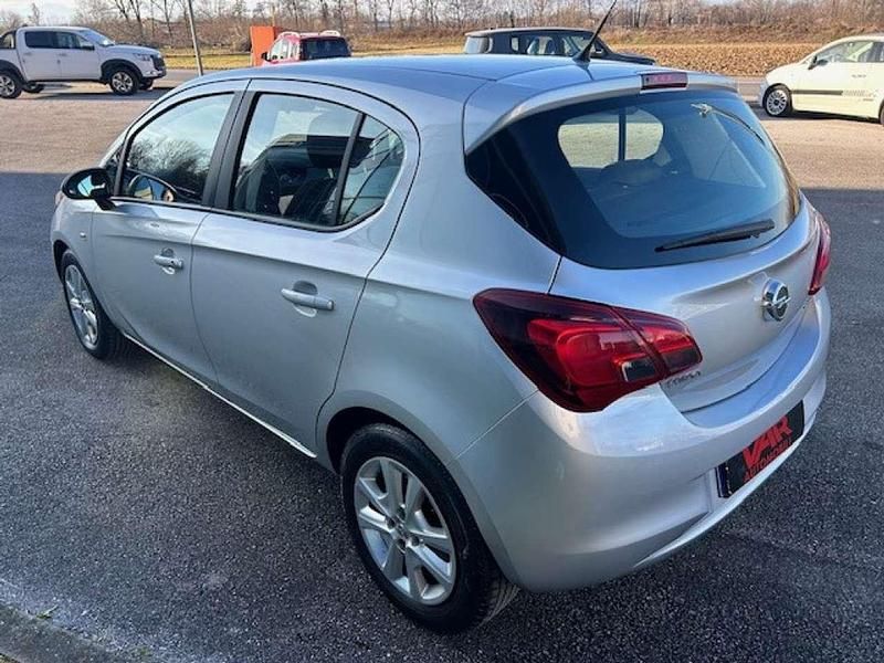 Usata Opel Corsa Cosmo 95 CV (69 kW) 2015 Argento metallizzato Berlina