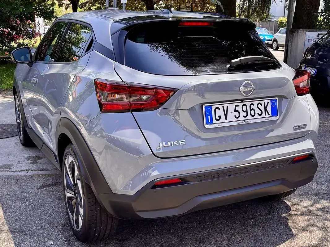 Usata Nissan Juke N-Connecta 143 CV (105 kW) 2024 Argento SUV