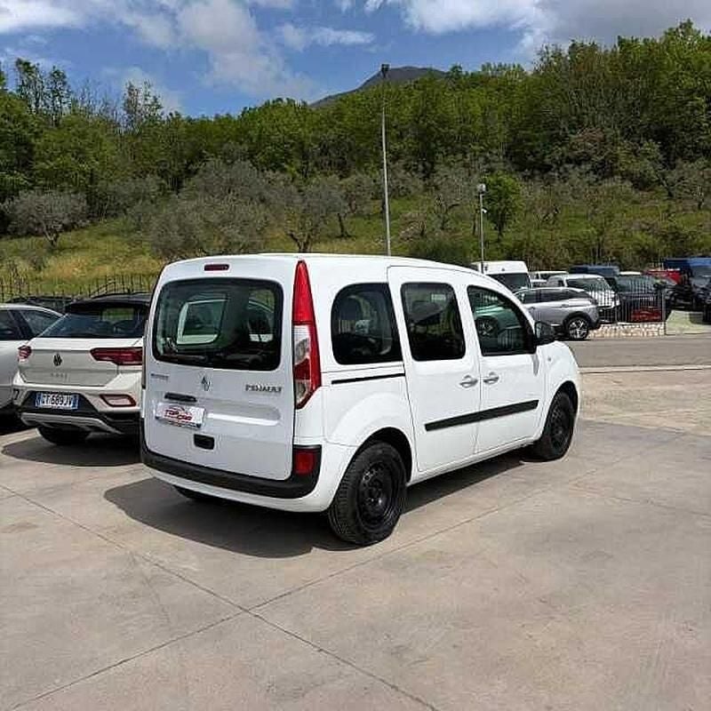 Usata Renault Kangoo 90 CV (66 kW) 2017 Bianco Monovolume