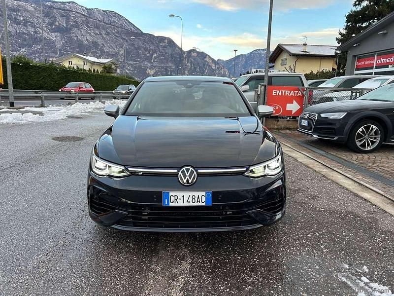 Usata VW Golf VIII R 320 CV (235 kW) 2021 Nero Berlina