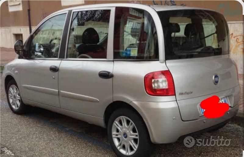 Grigio Usata 2005 Fiat Multipla Monovolume | 1900 € - Immagine 1/1