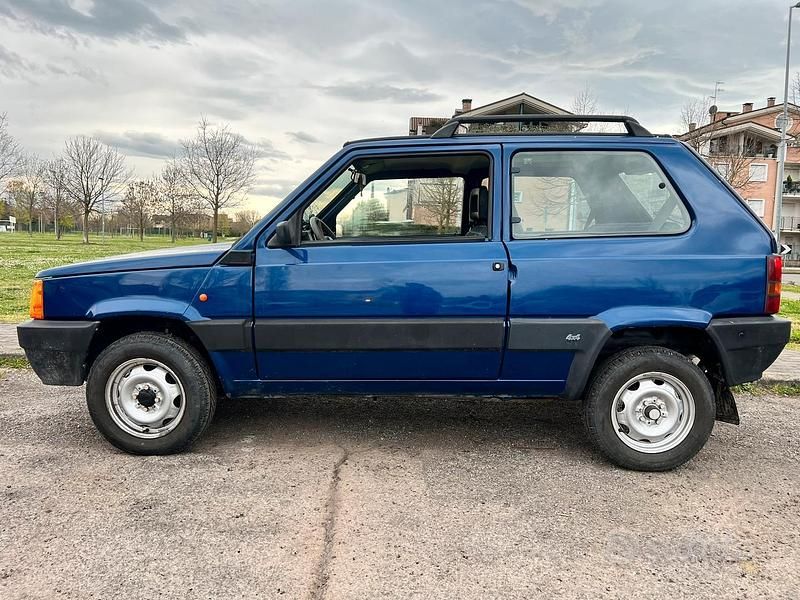 Usata Fiat Panda 4x4 54 CV (39 kW) 2002 Utilitaria