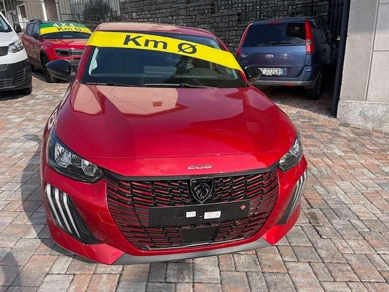 Nuova Peugeot 208 Allure 101 CV (74 kW) 2026 Rosso elixir Utilitaria