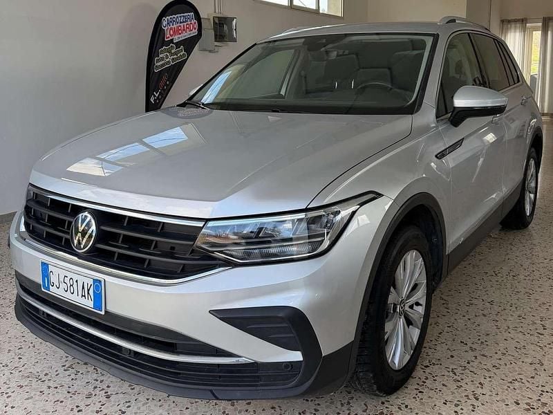 Usata VW Tiguan 150 CV (110 kW) 2022 Argento SUV