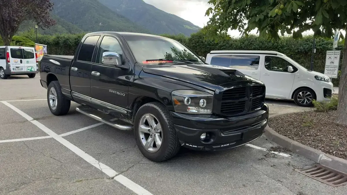 Usata Dodge Ram 179 CV (131 kW) 2007 Nero Pick-up