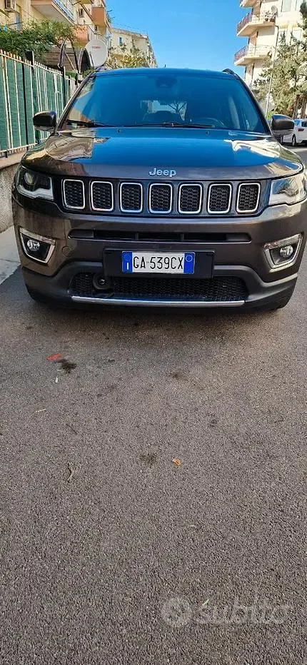 Usata Jeep Compass 120 CV (88 kW) 2020 Grigio SUV