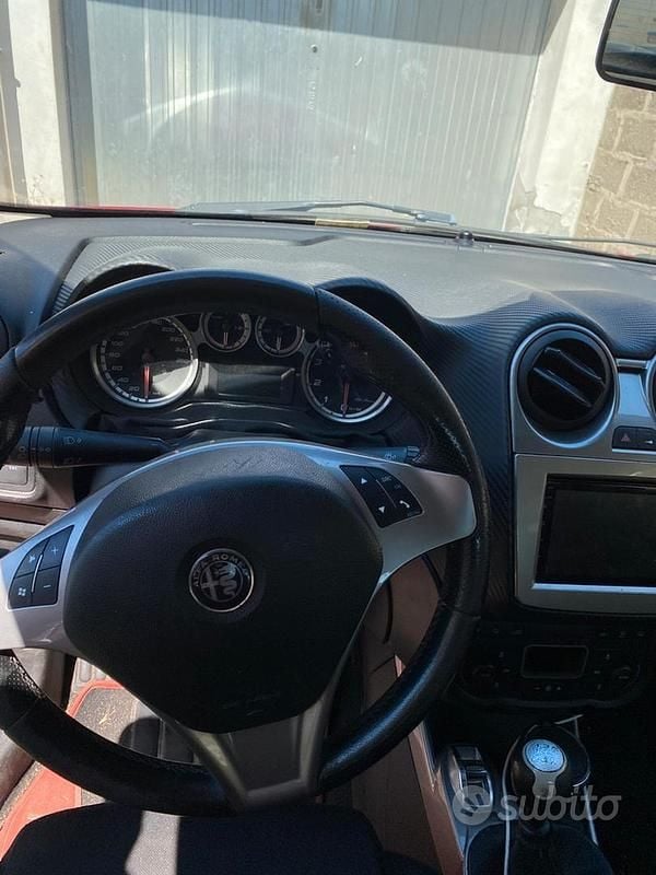 Rosso Usata 2010 Alfa Romeo MiTo Due volumi | 2500 € (Super prezzo) - Immagine 1/4
