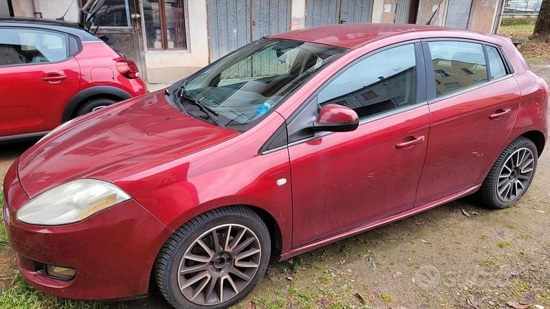 Usata Fiat Bravo Active 120 CV (88 kW) 2008 Rosso Utilitaria