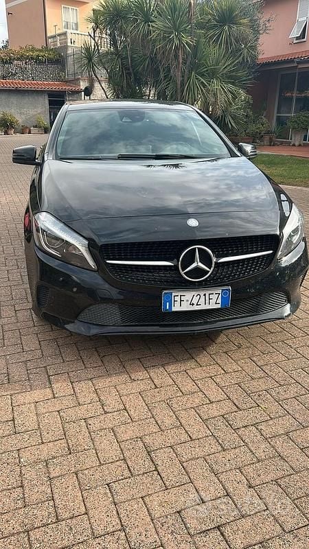 Usata Mercedes A220 177 CV (130 kW) 2016 Nero Berlina