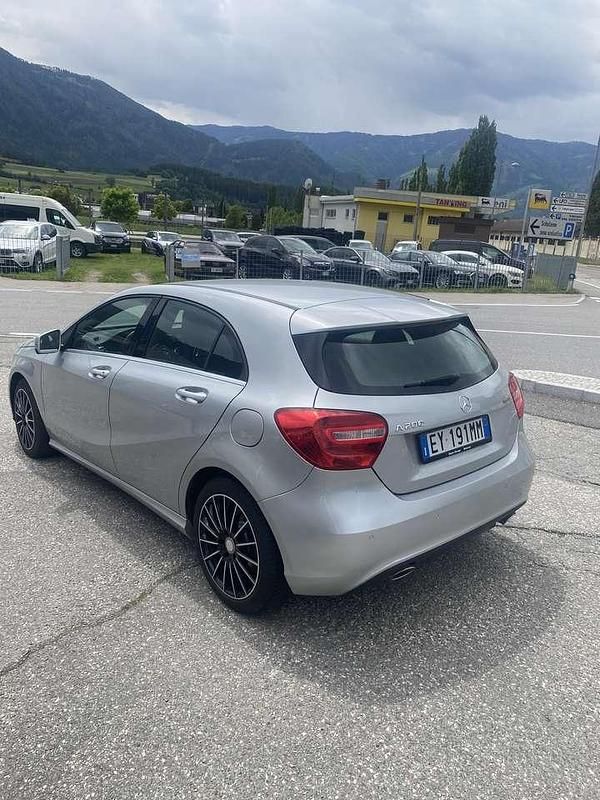 Usata Mercedes A200 Premium 156 CV (114 kW) 2013 Argento Berlina