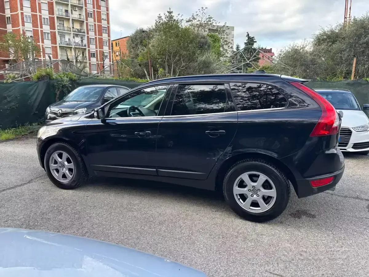 Occasion Volvo XC60 Momentum 163 PK (119 kW) 2010 Zwart SUV