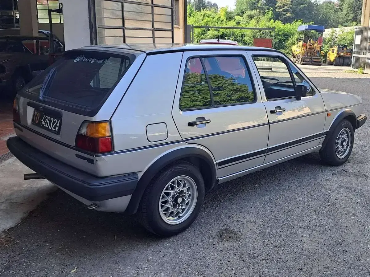 Usata VW Golf II GTI 110 CV (80 kW) 1984 Argento Utilitaria