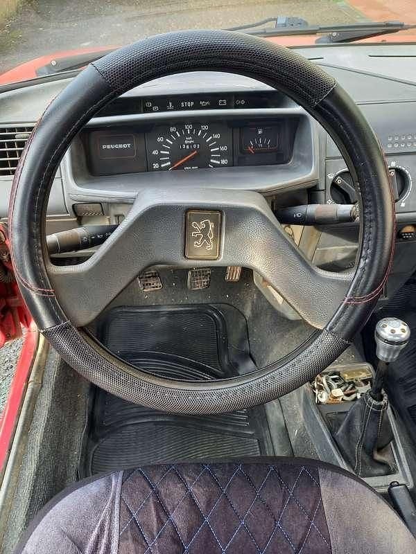 Usata Peugeot 205 44 CV (32 kW) 1992 Rosso Berlina