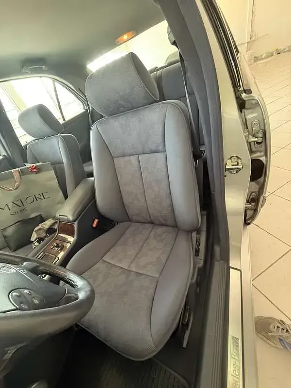 Usata Mercedes E220 Elegance 143 CV (105 kW) 2001 Grigio Berlina