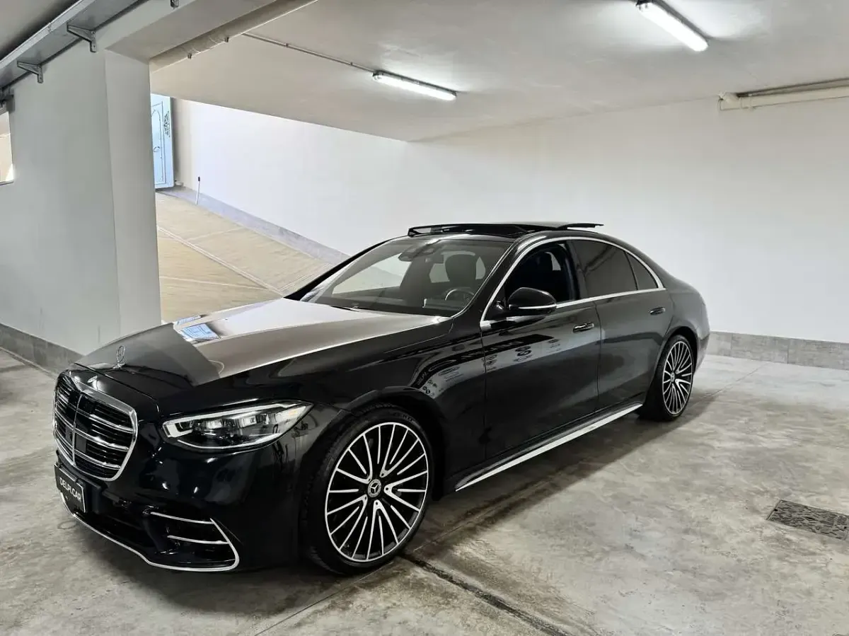 Usata Mercedes S400 AMG line 330 CV (242 kW) 2023 Nero Berlina