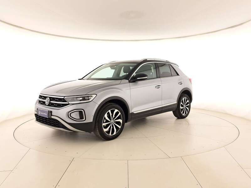 Pyrit silver metallizzato deep Usata 2022 VW T-Roc Style SUV | 22.500 € (Buon prezzo) - Immagine 1/4
