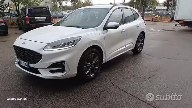 Usata Ford Kuga ST-Line 120 CV (88 kW) 2022 Bianco SUV