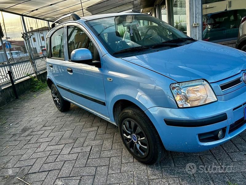 Usata Fiat Panda Dynamic 60 CV (44 kW) 2010 Blu Utilitaria