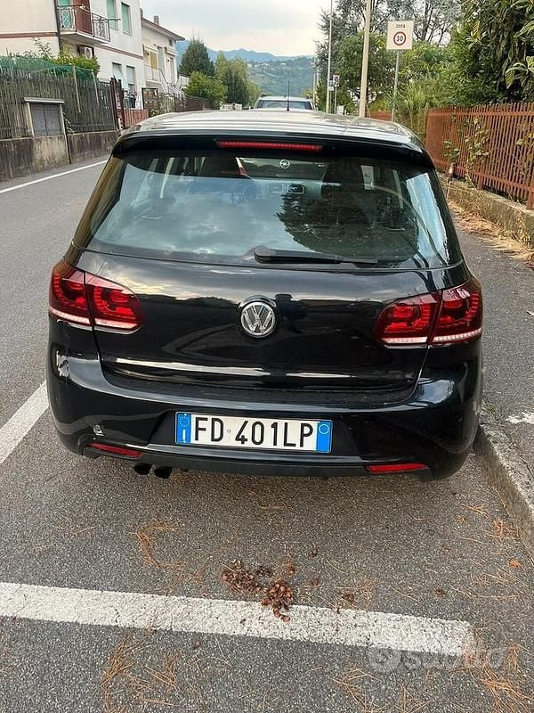 Usata VW Golf VI 122 CV (89 kW) 2011 Nero Utilitaria