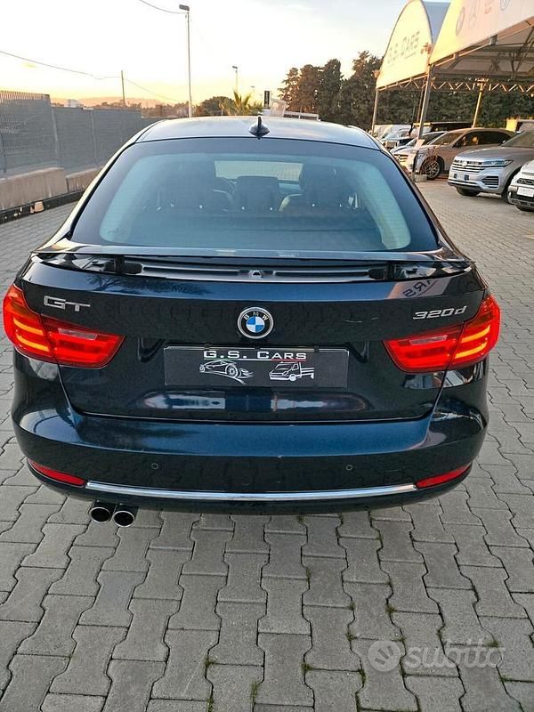 Usata BMW 320 Gran Turismo 190 CV (139 kW) 2018 Blu Berlina