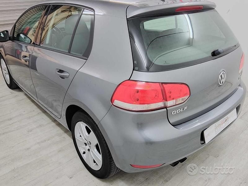 Usata VW Golf VI Comfortline 110 CV (80 kW) 2009 Grigio Utilitaria