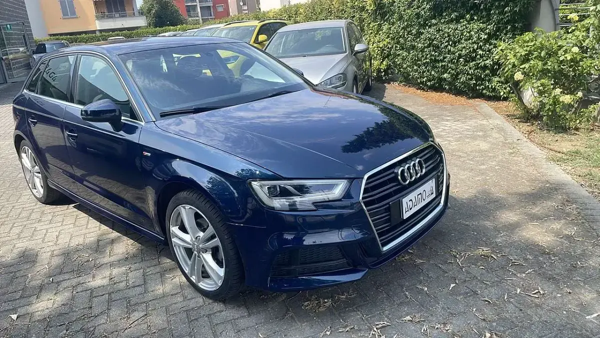 Usata Audi A3 S-Line 150 CV (110 kW) 2019 Petrol blue Berlina