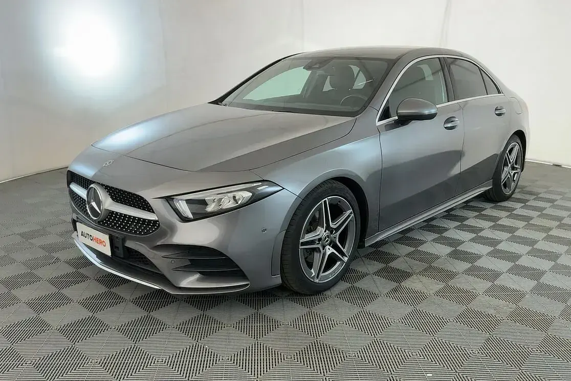 Usata Mercedes A200 Premium 163 CV (119 kW) 2020 Grigio Berlina