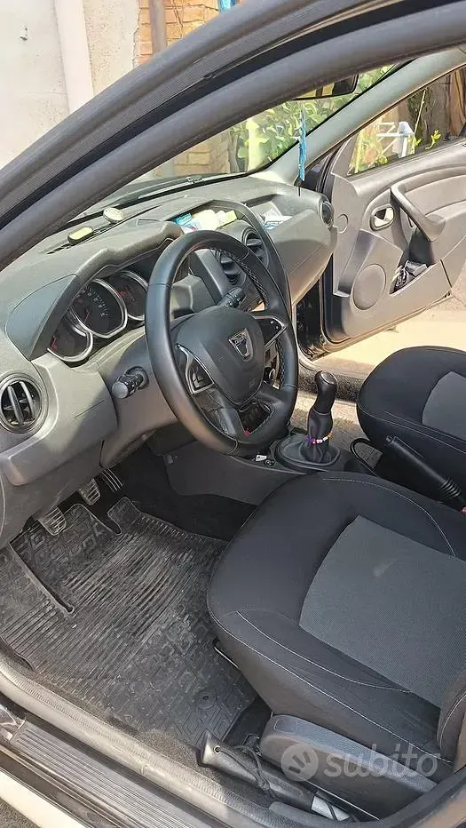 Usata Dacia Duster 114 CV (83 kW) 2018 Nero SUV
