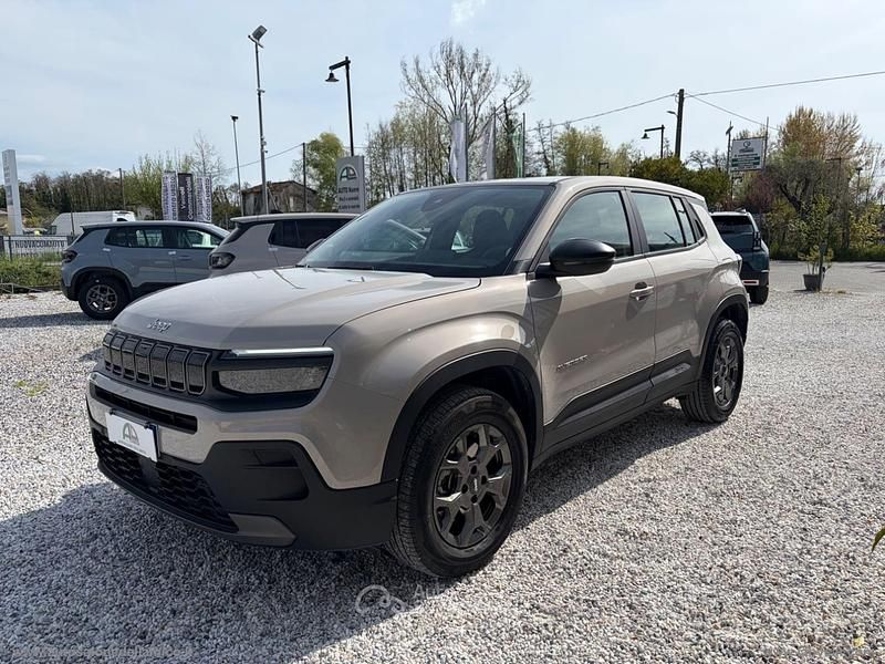 Usata Jeep Avenger Longitude 101 CV (74 kW) 2024 Giallo SUV