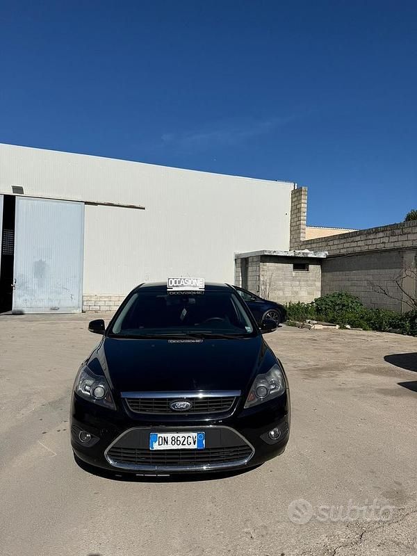 Usata Ford Focus 90 CV (66 kW) 2008 Nero Berlina