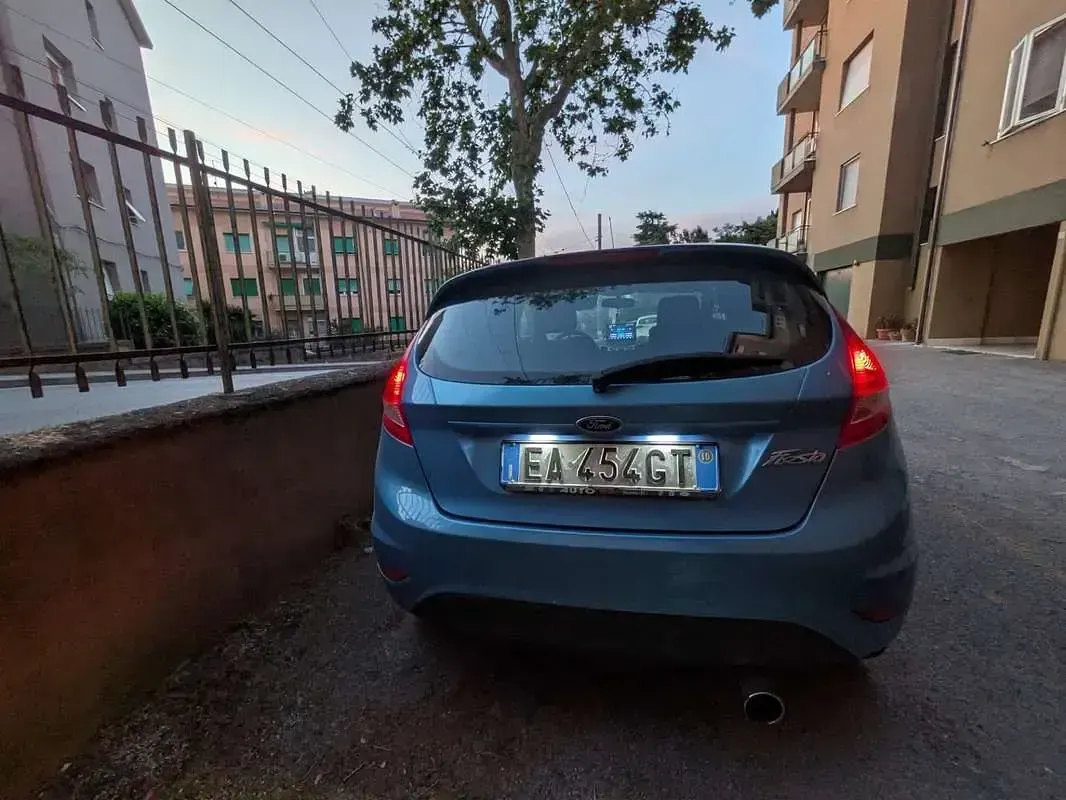 Usata Ford Fiesta Titanium 95 CV (69 kW) 2010 Berlina