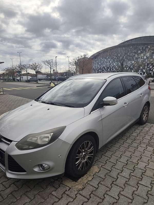 Usata Ford Focus Titanium 116 CV (85 kW) 2012 Argento Station wagon