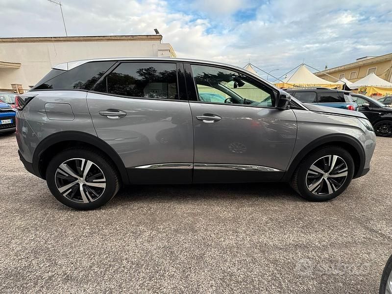 Usata Peugeot 3008 Allure 131 CV (96 kW) 2022 Grigio Station wagon