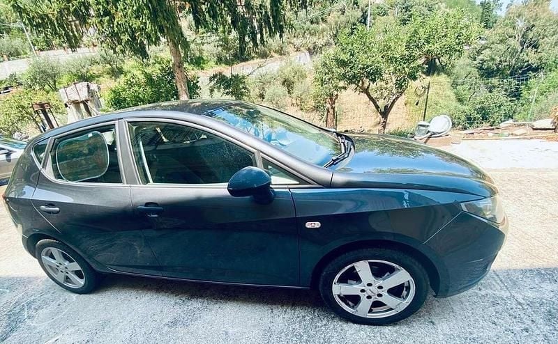 Usata Seat Ibiza Reference 69 CV (50 kW) 2012 Berlina