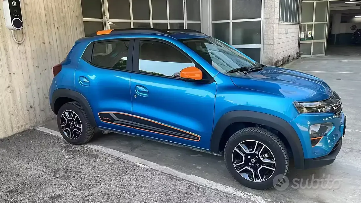 Usata Dacia Spring 33 kW (45 CV) 2021 Blu Utilitaria