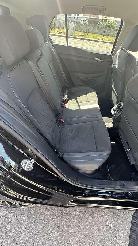 Usata VW Golf VIII Life 131 CV (96 kW) 2023 Berlina