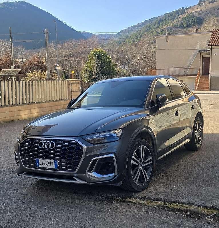 Usata Audi Q5 Sportback S-Line 204 CV (150 kW) 2022 Grigio SUV