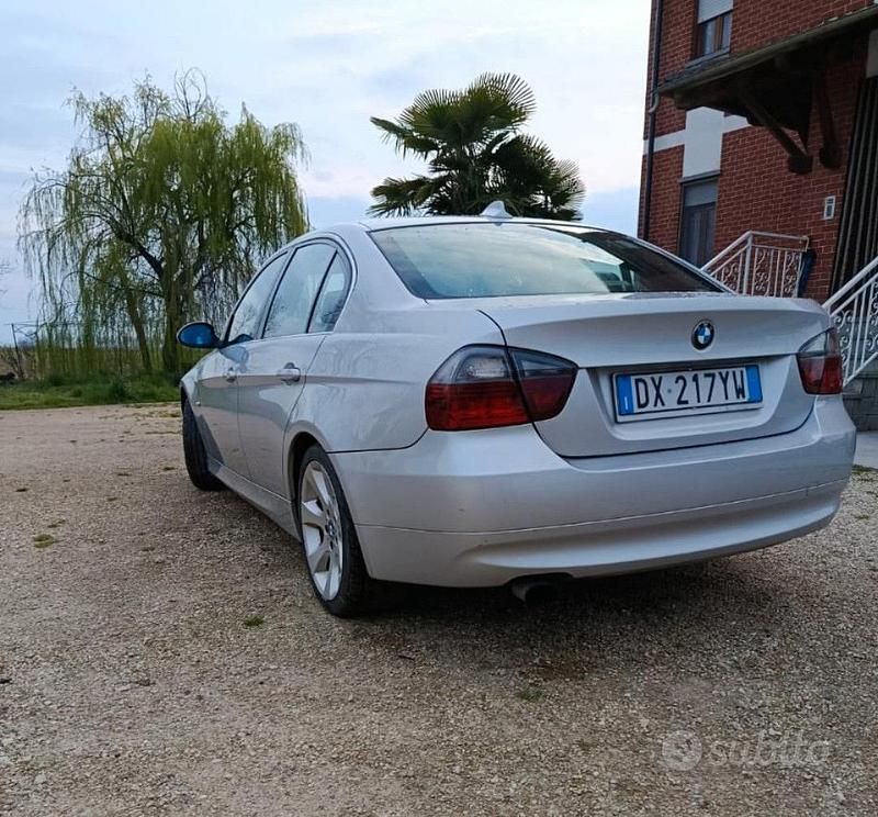 Usata BMW 320 150 CV (110 kW) 2007 Grigio Berlina