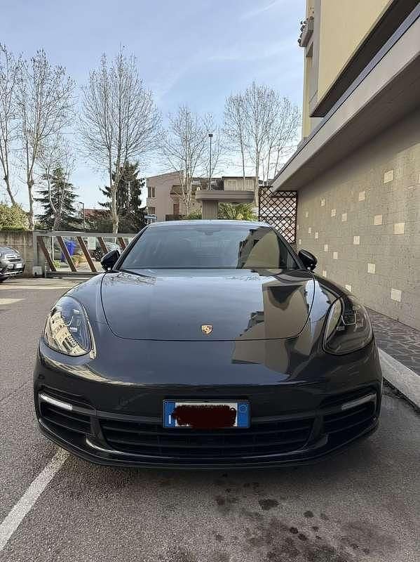 Usata Porsche Panamera 4 449 CV (330 kW) 2019 Grigio Berlina