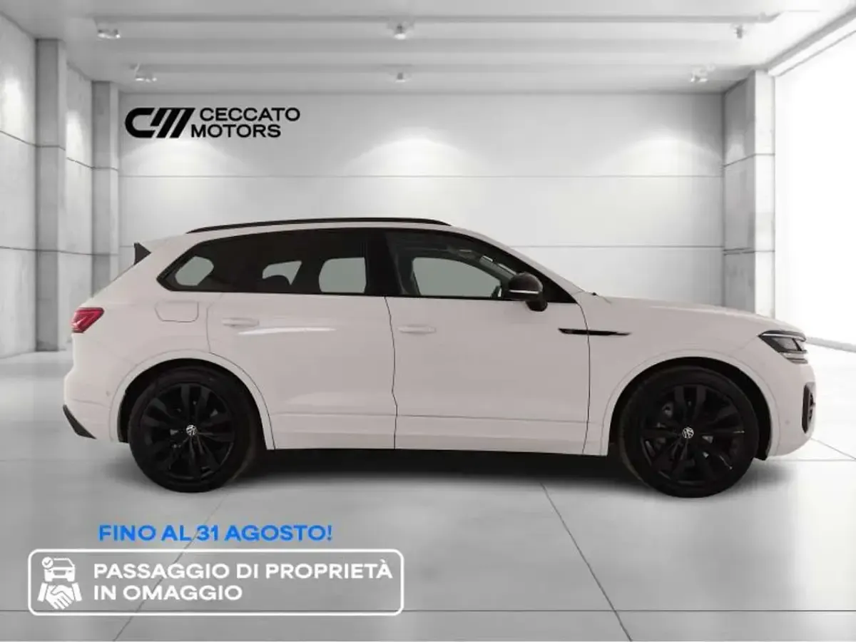 Usata VW Touareg Atmosphere 231 CV (169 kW) 2023 Bianco SUV