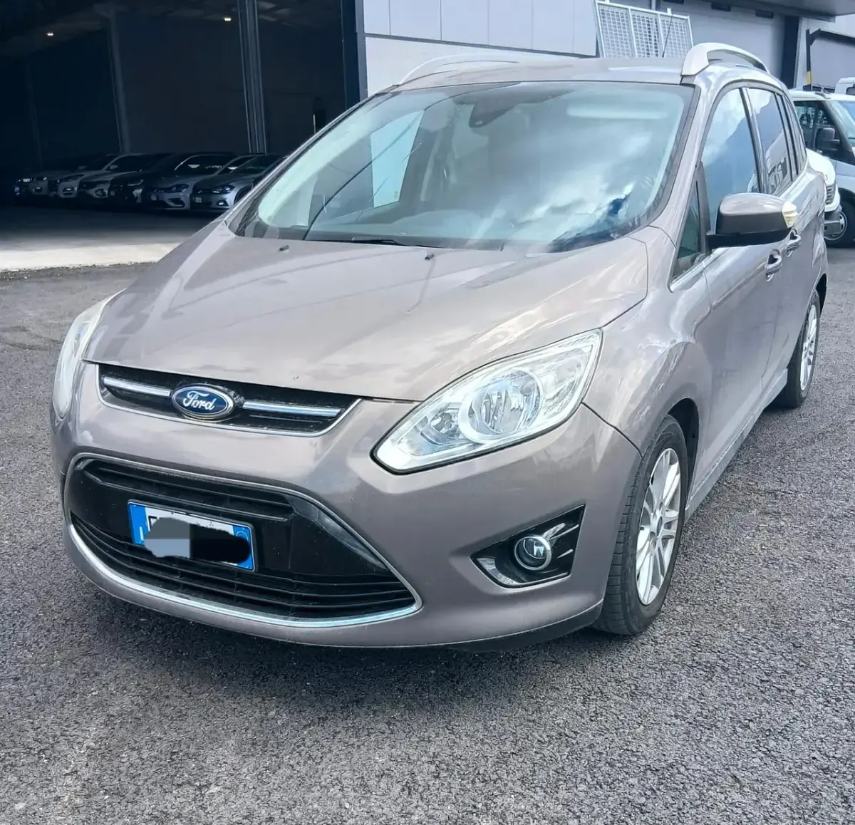 Usata Ford Grand C-Max Titanium 115 CV (84 kW) 2015 Marrone Monovolume