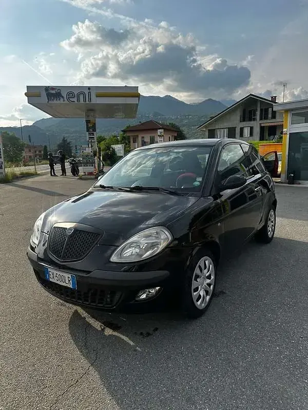 Usata Lancia Ypsilon 77 CV (56 kW) 2010 Utilitaria