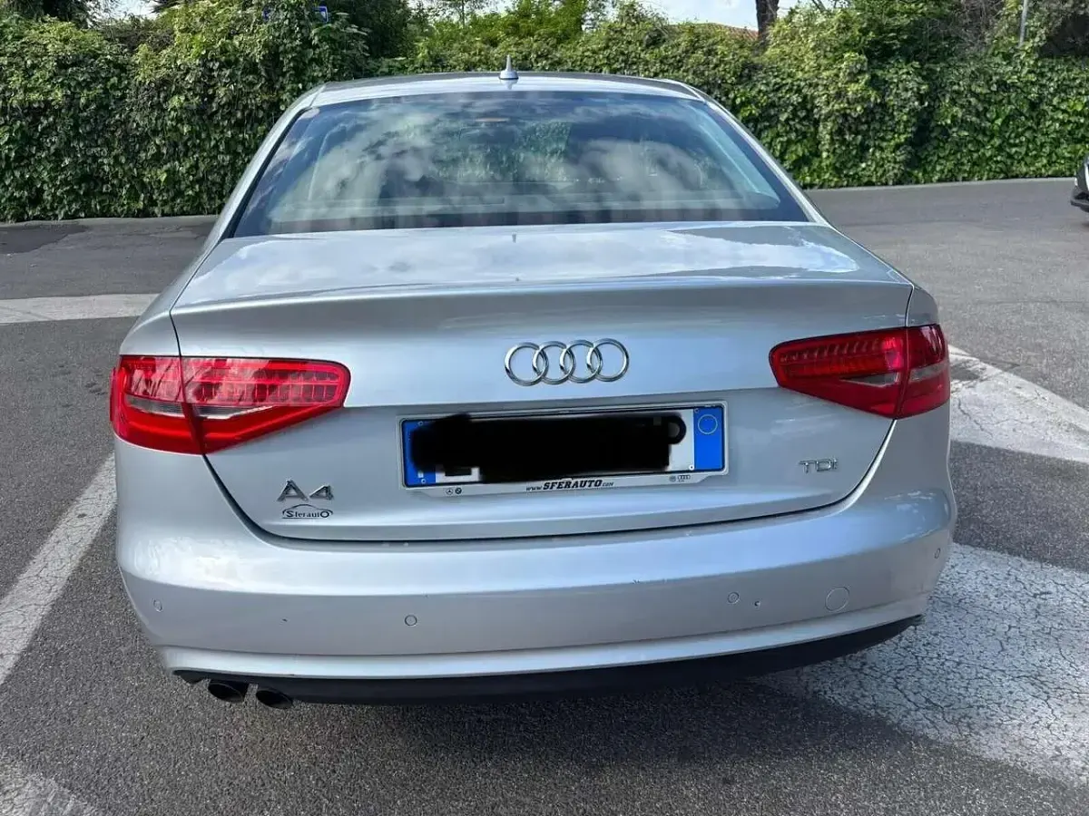 Usata Audi A4 Advanced 143 CV (105 kW) 2012 Argento Berlina
