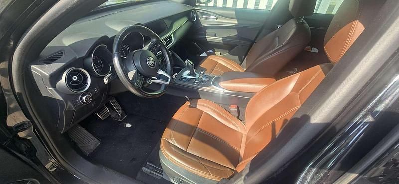 Usata Alfa Romeo Stelvio Ti 209 CV (153 kW) 2022 Nero SUV