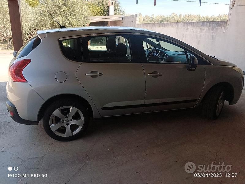 Usata Peugeot 3008 110 CV (80 kW) 2012 Grigio Station wagon