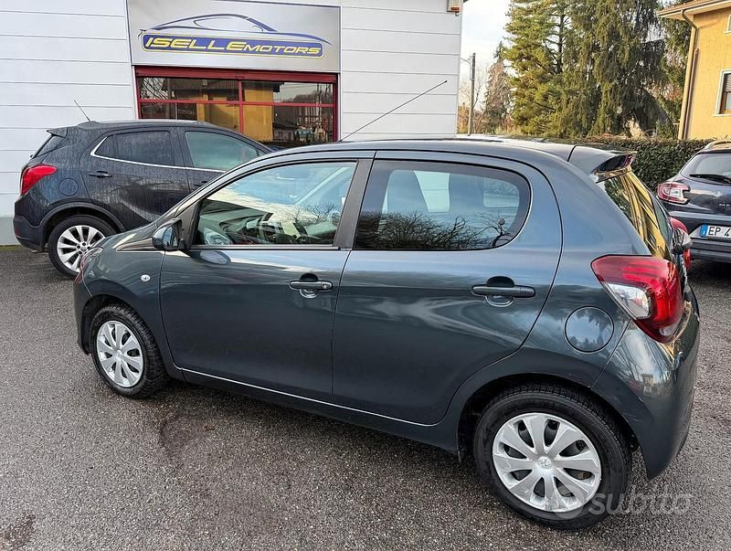 Grigio Usata 2018 Peugeot 108 Active Tre volumi | 7700 € (Buon prezzo) - Immagine 1/4