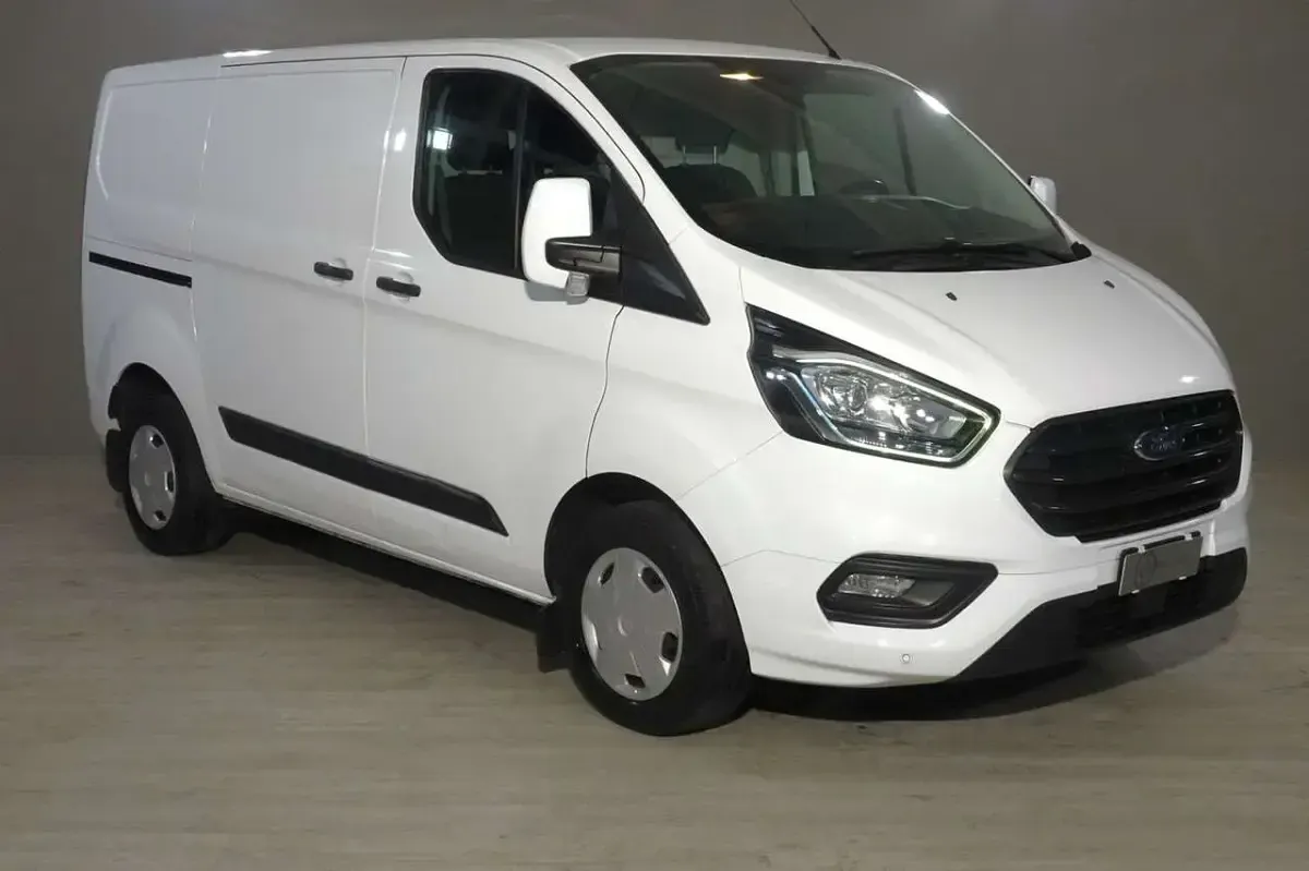 Usata Ford Transit Custom Trend 131 CV (96 kW) 2021 Grigio met Furgone