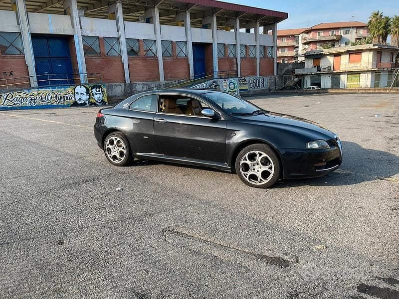Usata Alfa Romeo GT 150 CV (110 kW) 2008 Nero Coupé