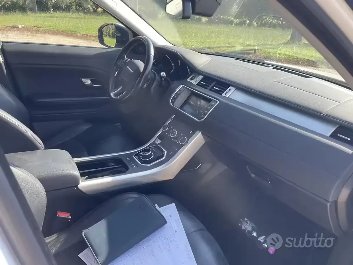 Usata Land Rover Range Rover evoque 150 CV (110 kW) 2017 Bianco SUV